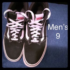 VANS Sk8-Mid Reissue Mid Top -Gently Used